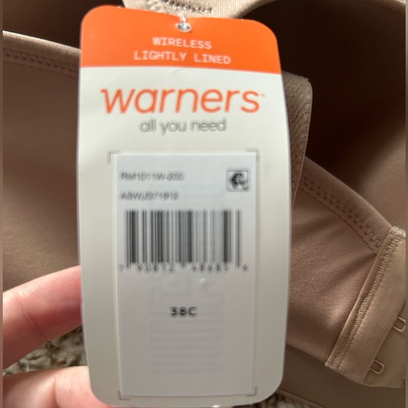 Warner’s wire free bra 38C - Picture 3 of 3